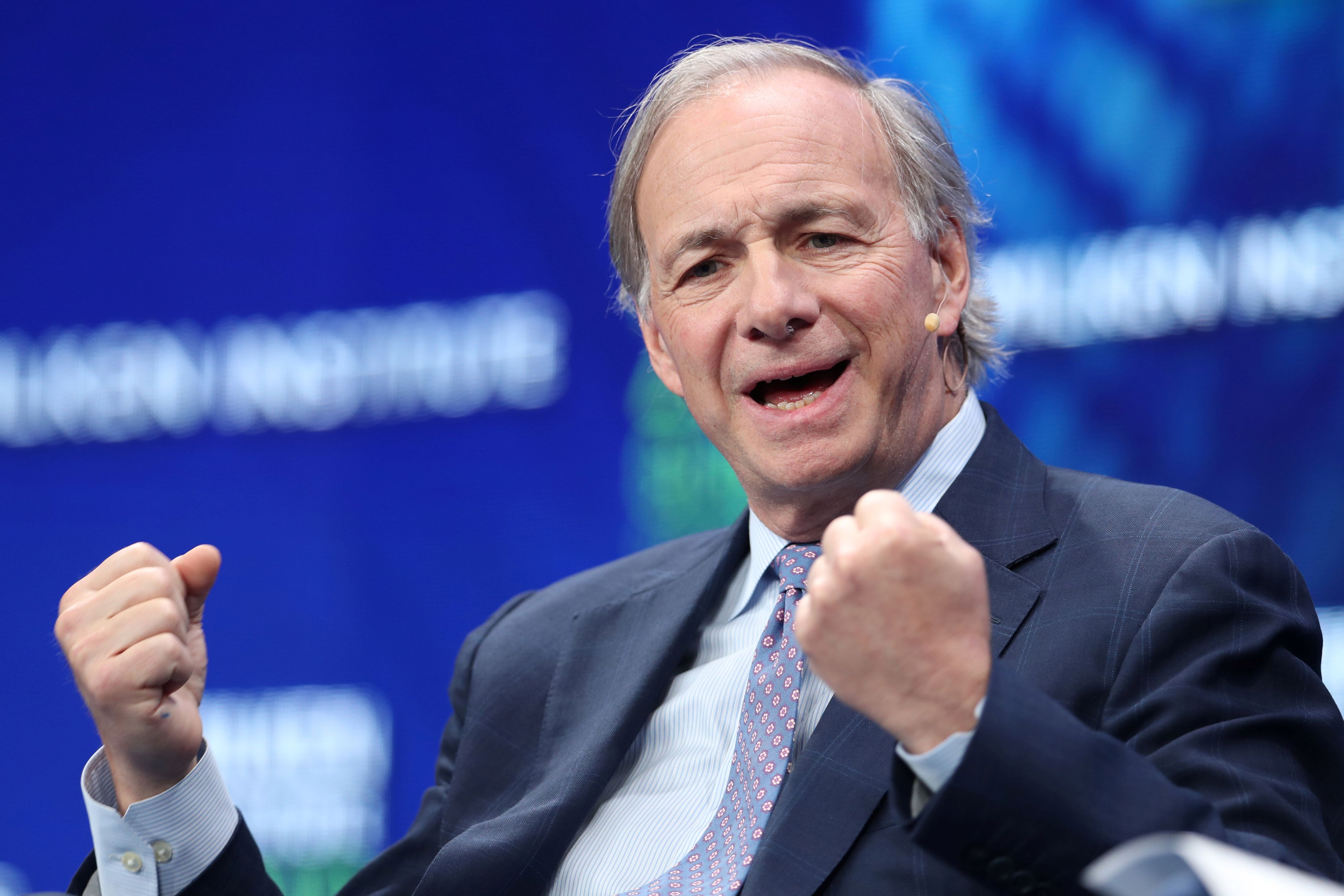 Ray Dalio says the world is in a ‘nice sag’ and echoes the 1930s