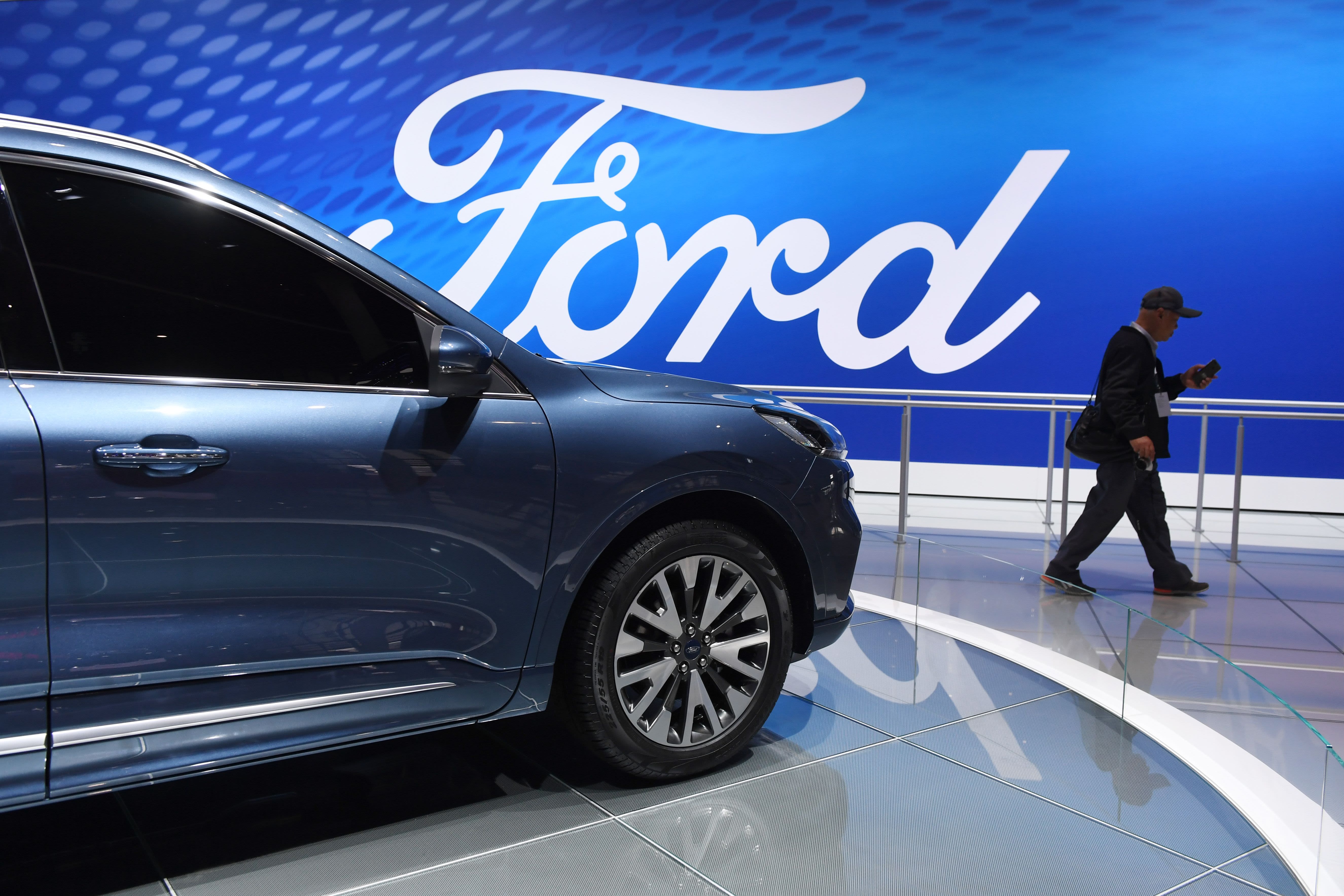 Deutsche Financial institution downgrades Ford after automaker slashes year-end earnings outlook