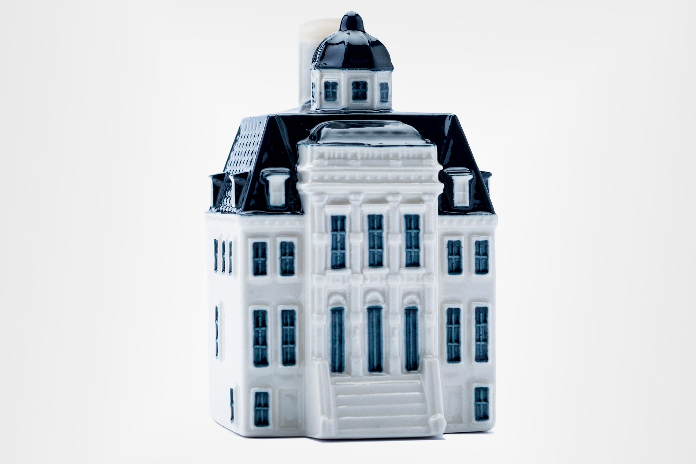 These extremely prized miniature homes play an enormous position in KLM’s historical past