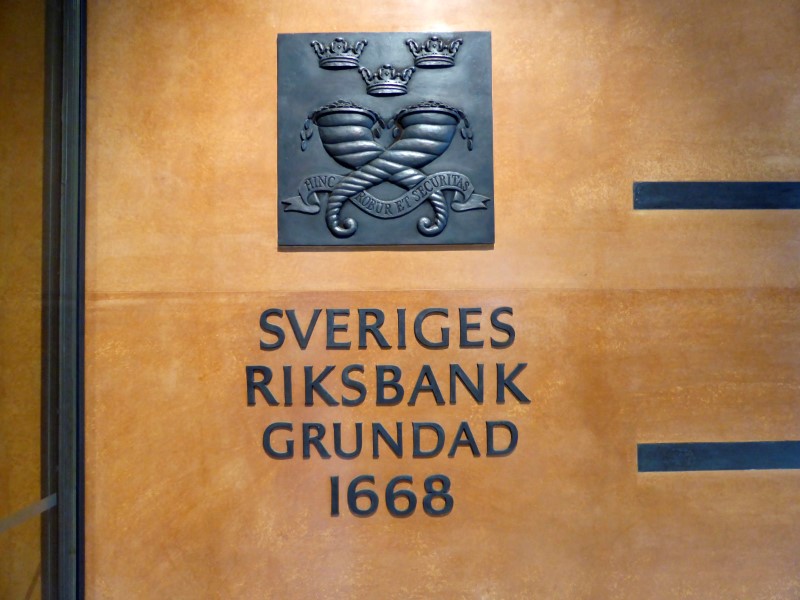 Swedish Krona Stars as Riksbank Eyes December Fee Hike By Investing.com