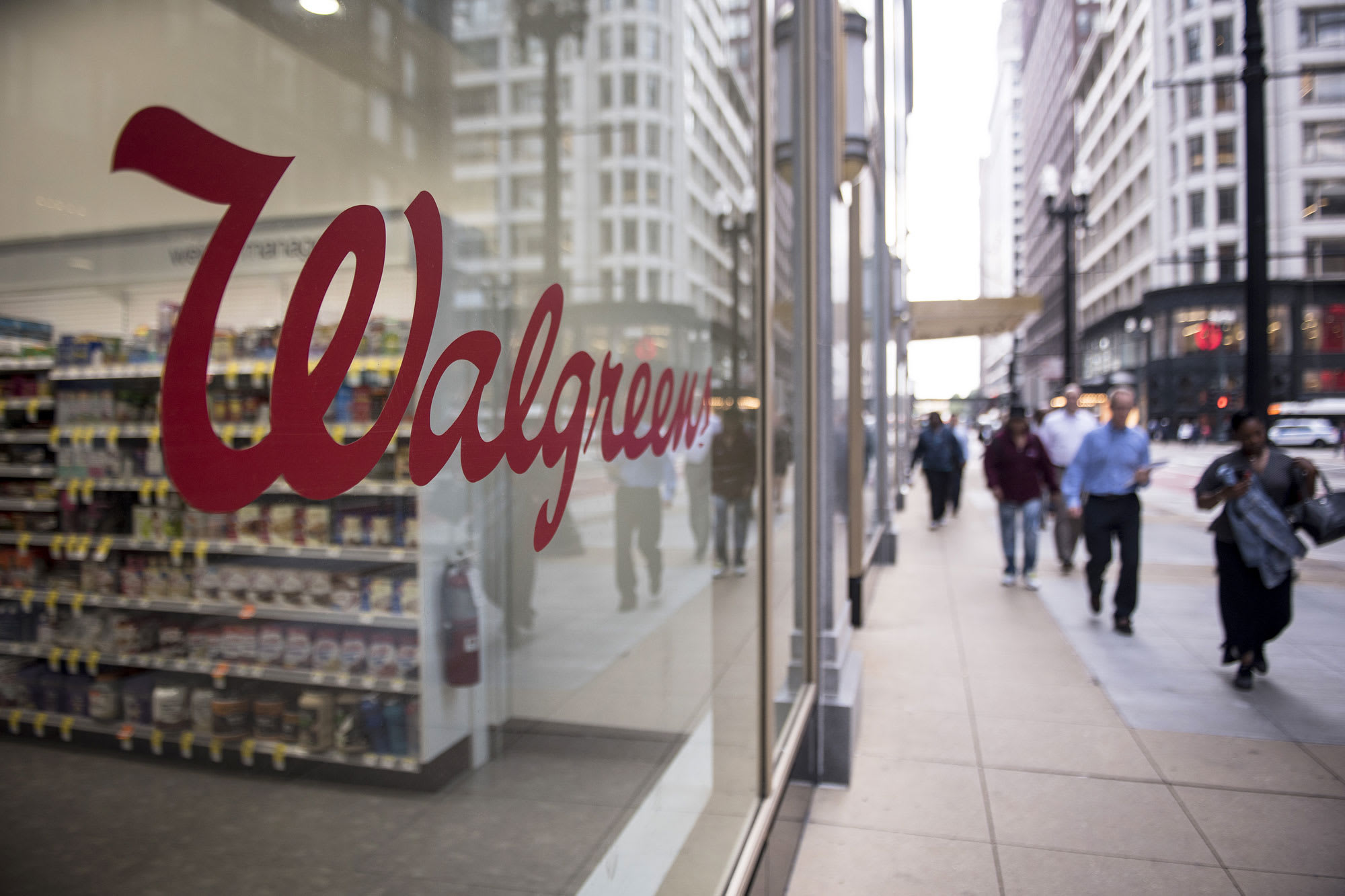 HP, Walgreens bids assist the bulls conquer the bears