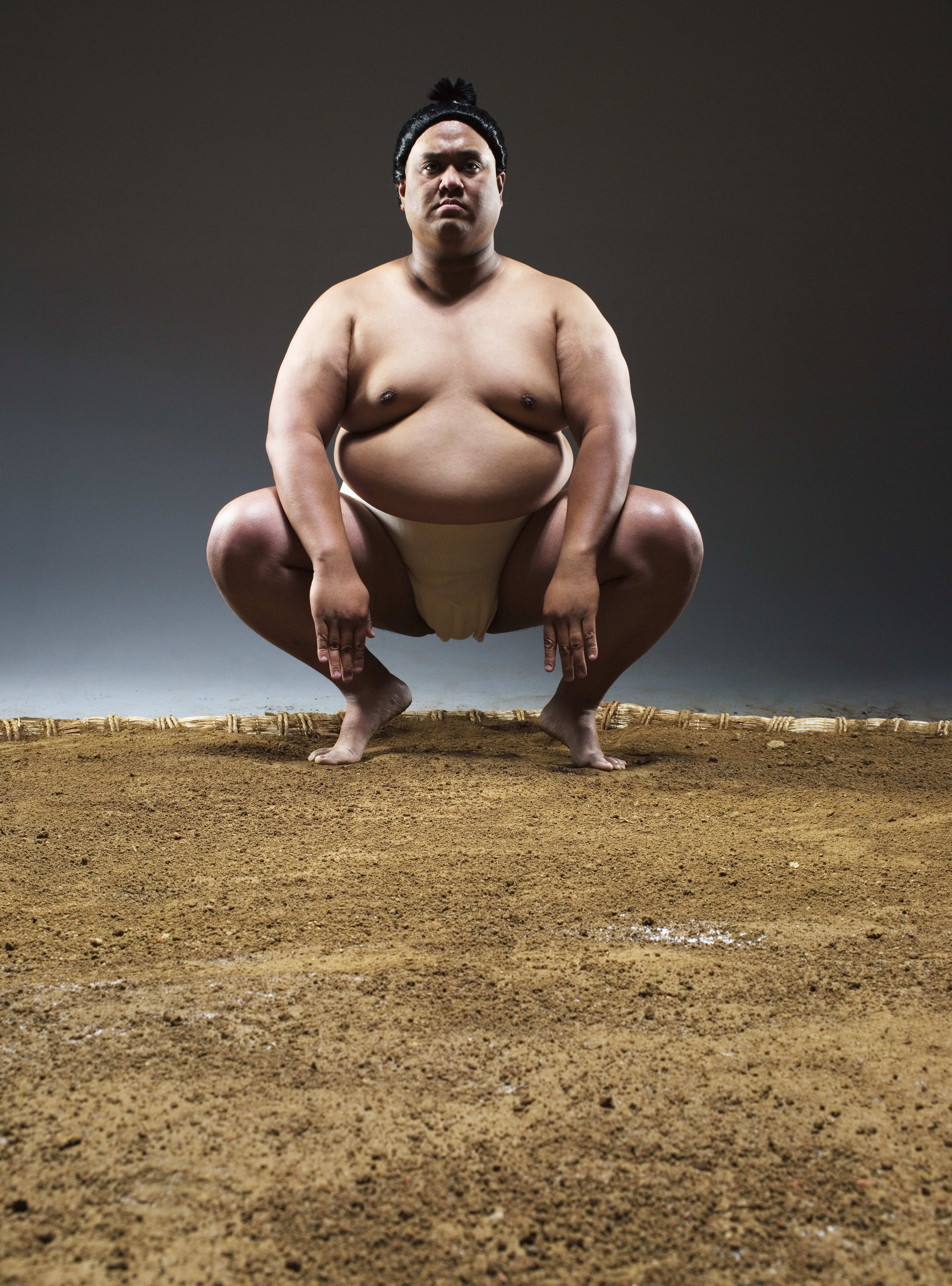 Find out how to get tickets to a sumo match in Japan