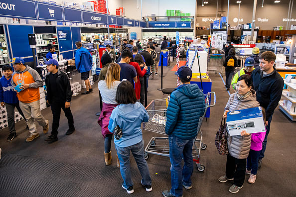 Black Friday buying at brick-and-mortar shops dropped by 6%