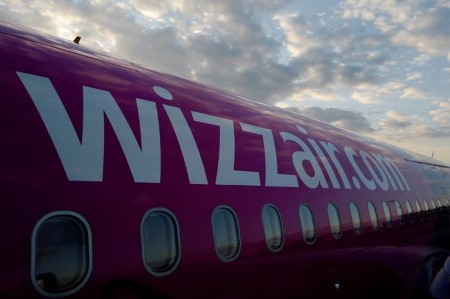Wizz Air forecasts higher annual revenue vary as rivals wrestle