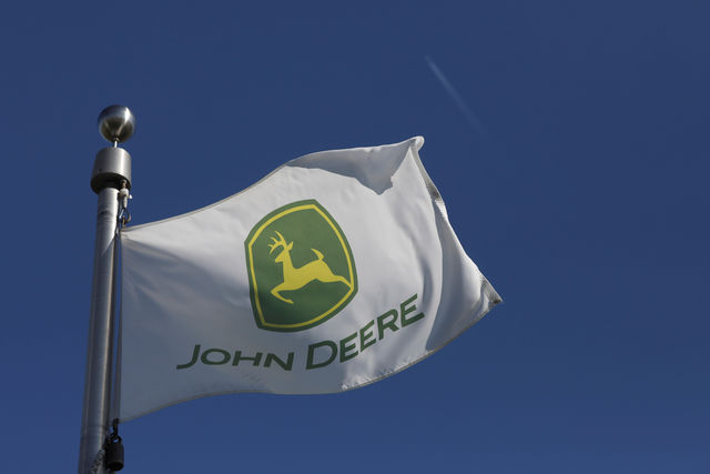 Farm equipment makers, Brazil banks engaged on personal financing -Deere