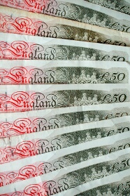 Pound Rallies Towards Weak Greenback Regardless of Poor UK Retail Gross sales — Foreign exchange Information