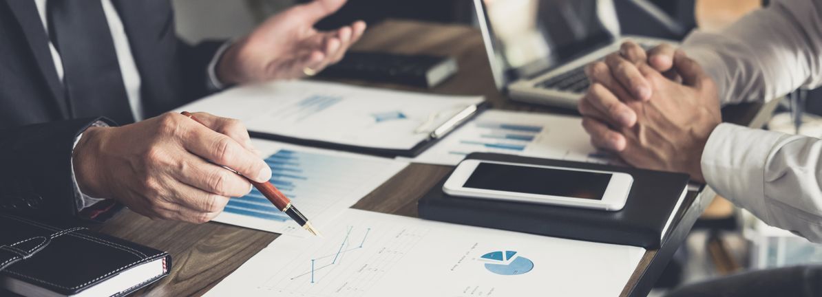 How Does Alpha FX Group’s (LON:AFX) P/E Examine To Its Trade, After Its Huge Share Worth Acquire?