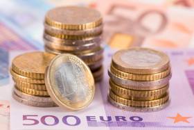 Euro Falls Then Makes an attempt to Rally on Christmas Eve — Foreign exchange Information