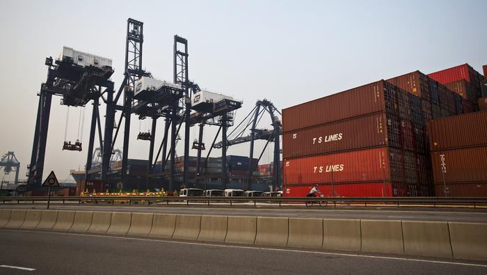 USD/CNH Above 7.0, Gold Pops on US-China Commerce Deal Delay