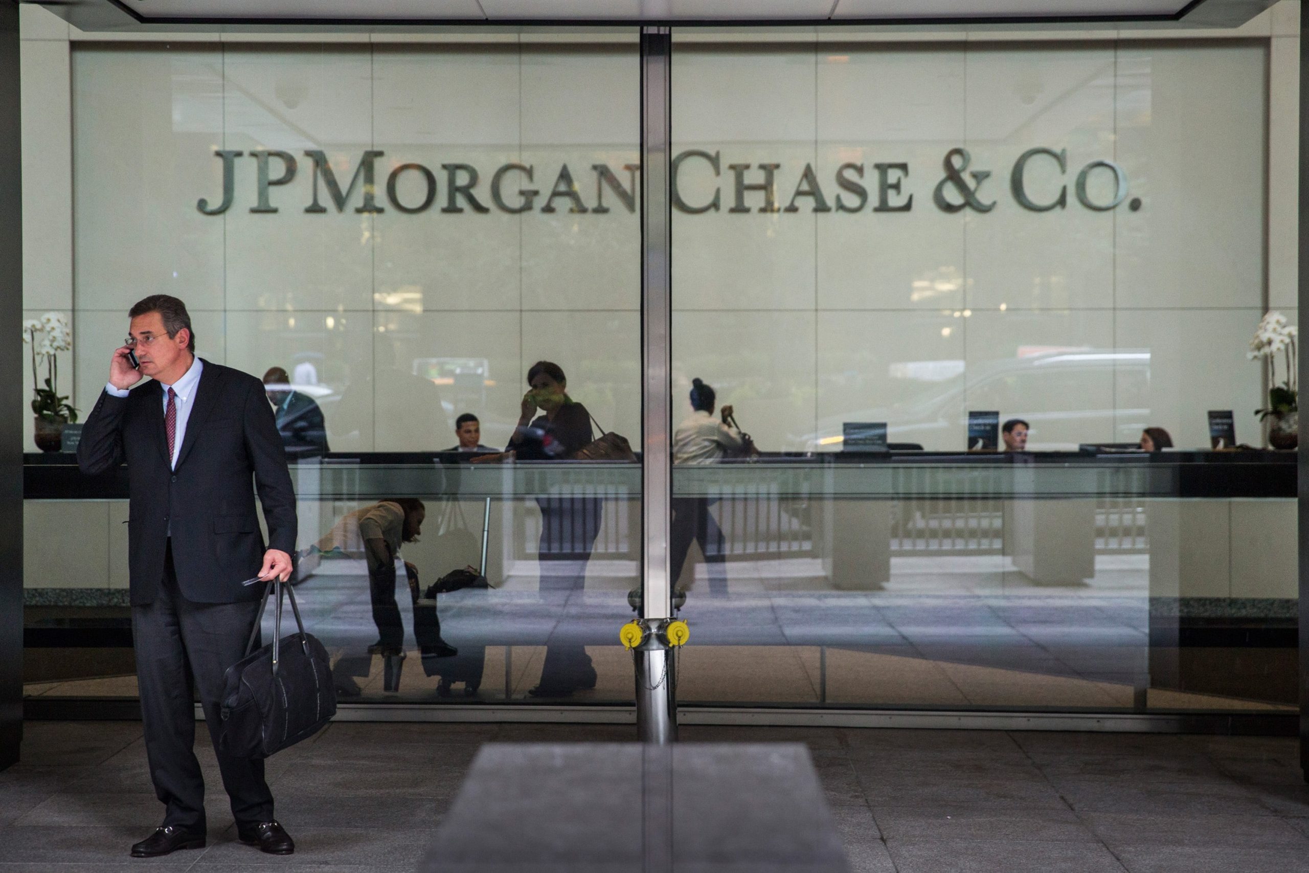 JP Morgan downgraded by KBW: 'Estimates can not assist present valuation'