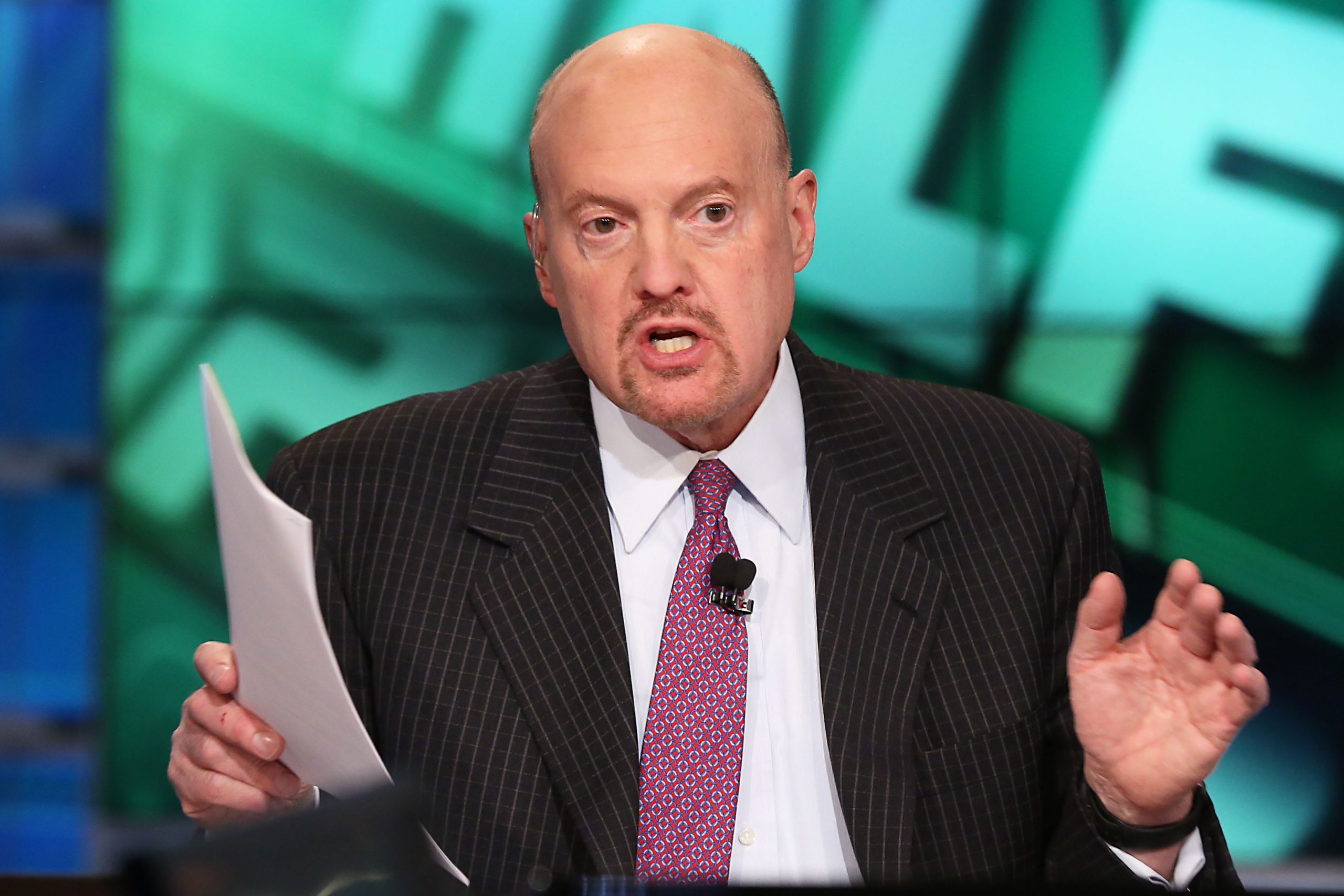 Cramer thinks Wall Road professionals could also be enjoying a recreation with novice Robinhood merchants