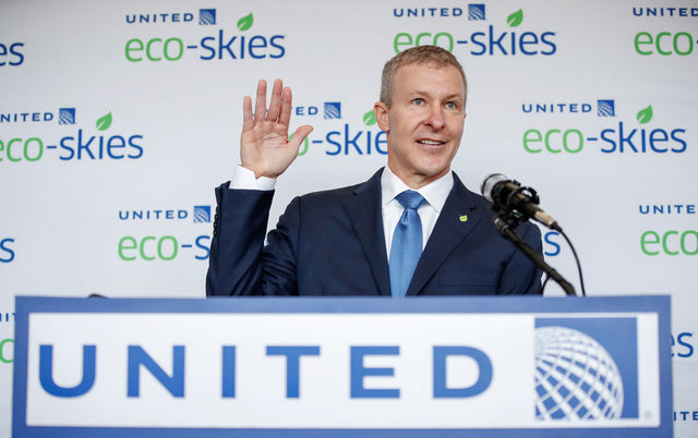 As United Airways seals CEO succession plan, eyes flip to American