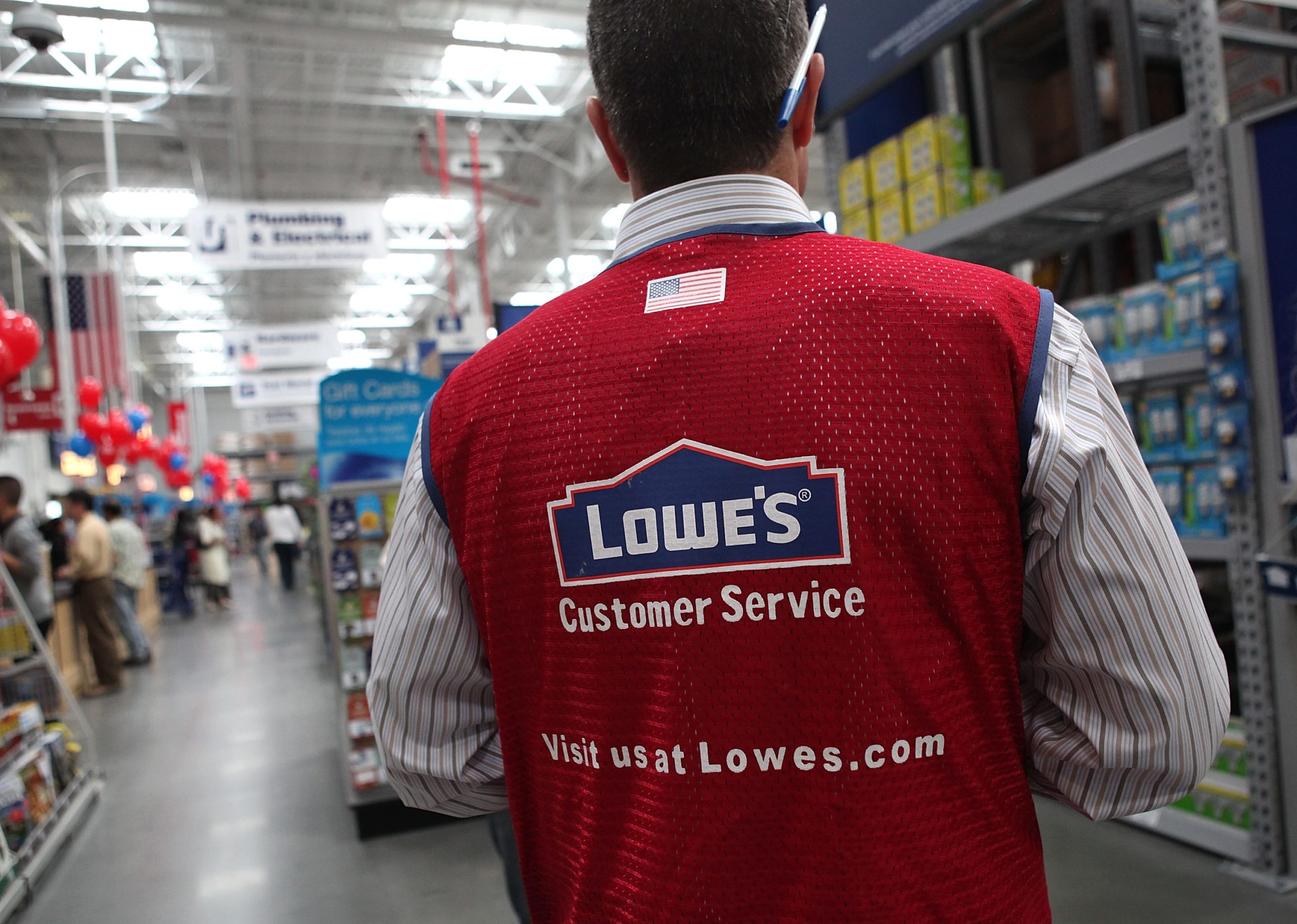 Lowe’s is seeking to rent 53,000 individuals for spring 2020