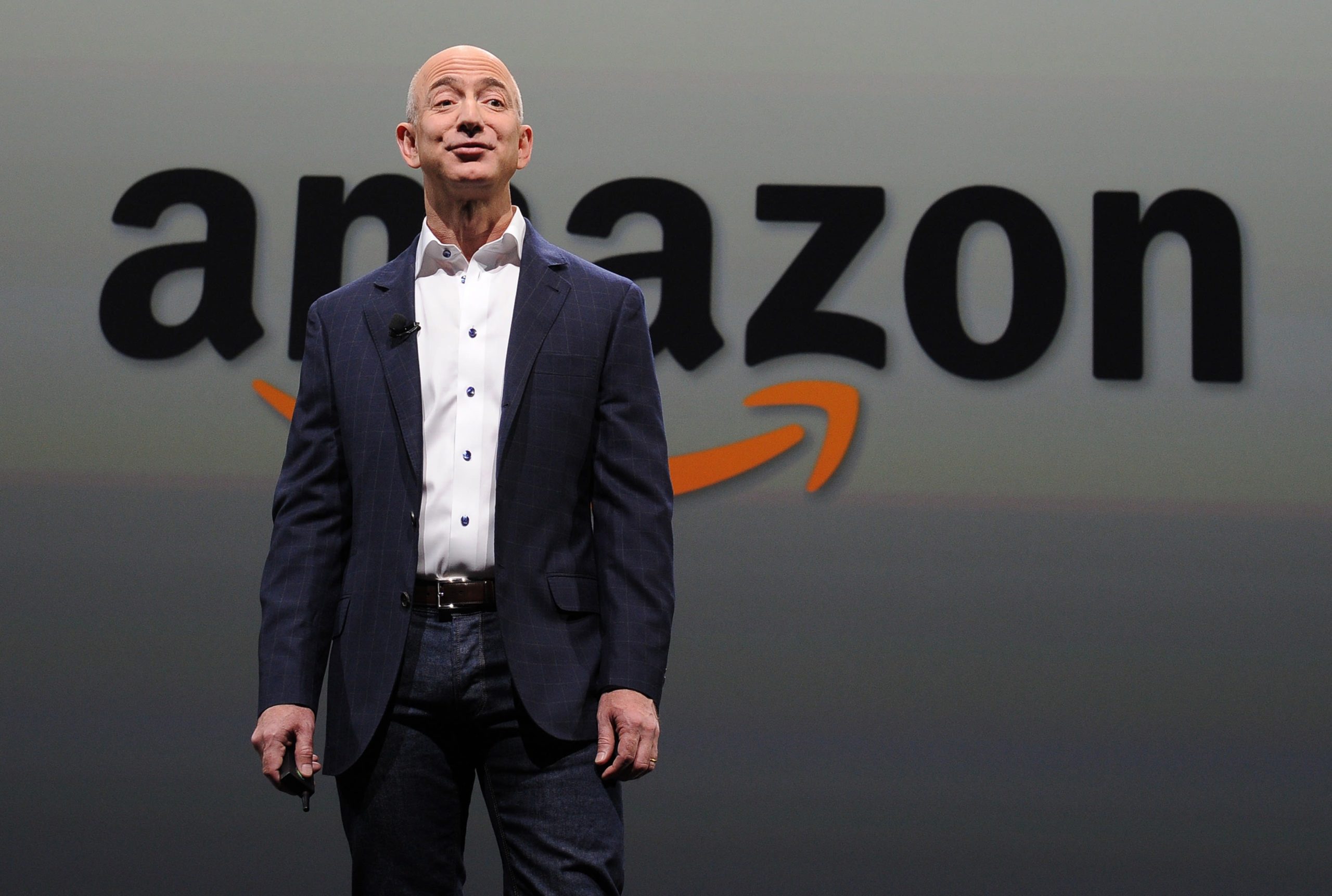 Wall Road sees Amazon rejoining the trillion-dollar membership later this yr