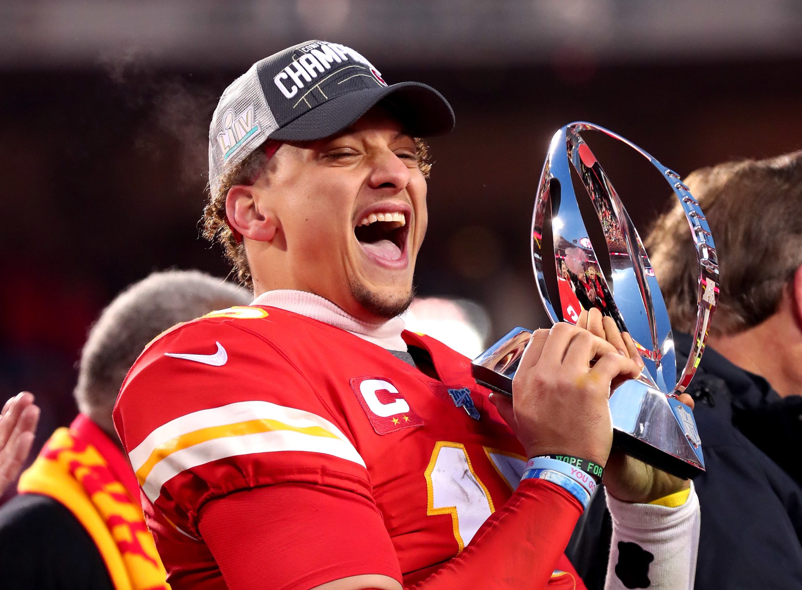 Chiefs star Patrick Mahomes to unseat Tom Brady as NFL retail king