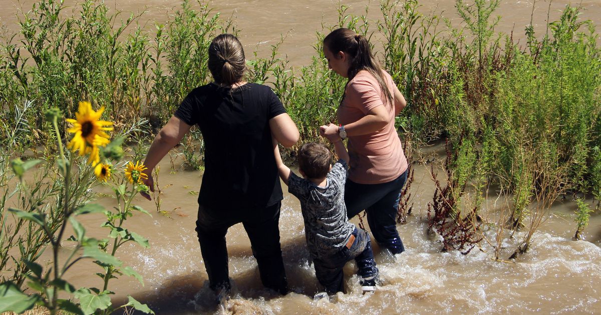 Trump has began sending Brazilian asylum seekers again to Mexico