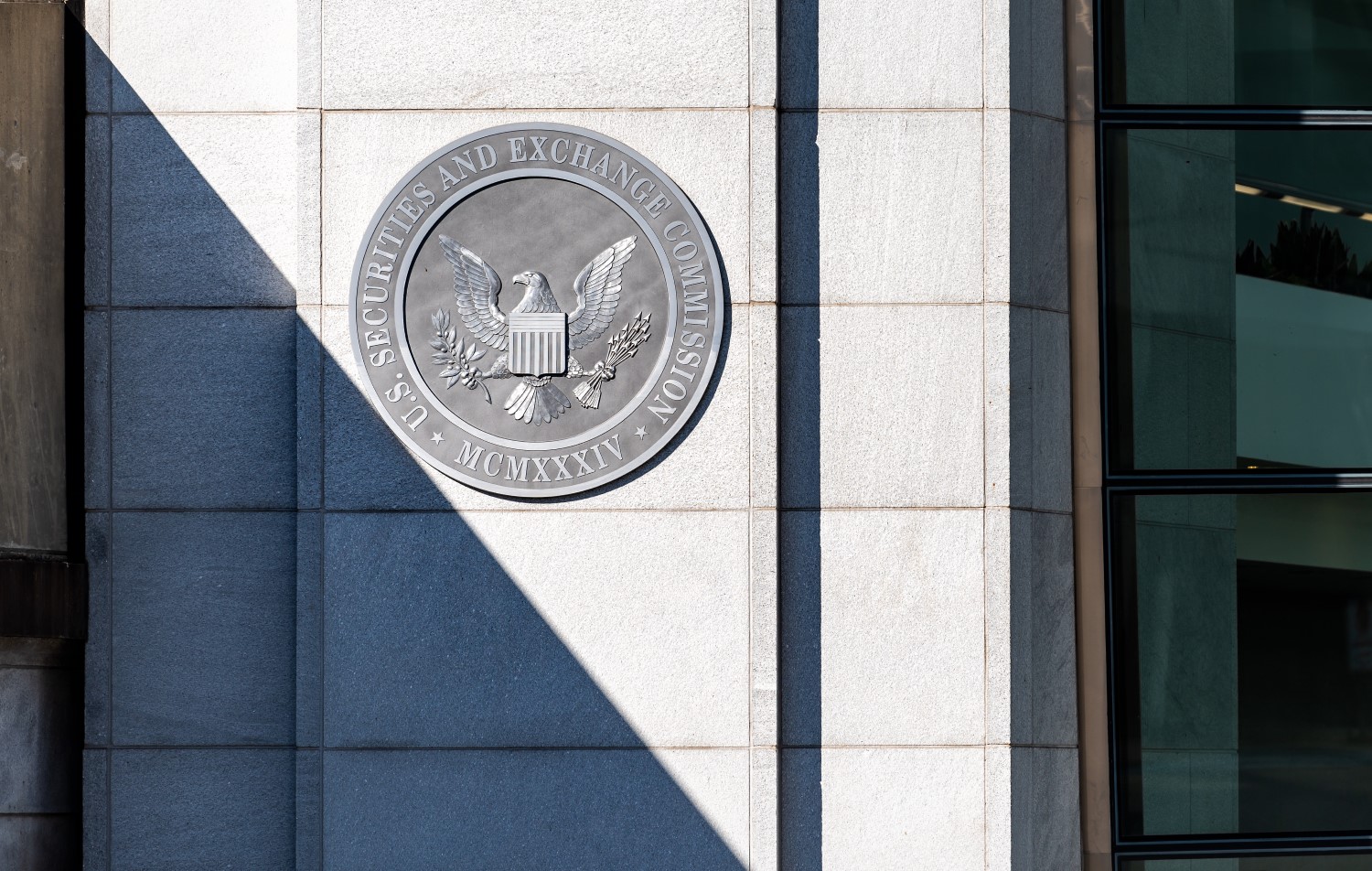 SEC Costs Blockchain Market Opporty Over ‘Fraudulent’ $600,000 ICO