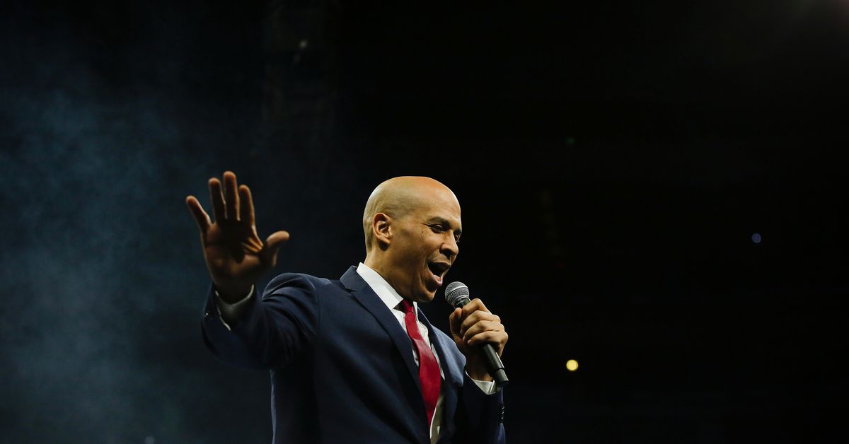 Cory Booker drops of the 2020 race for president