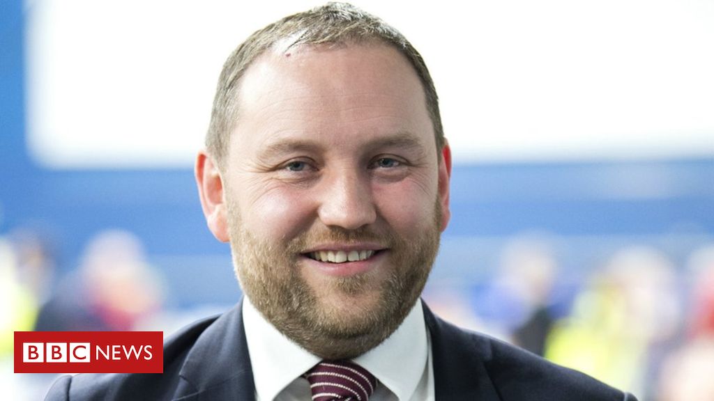 Labour deputy chief: Scottish MP Ian Murray to face