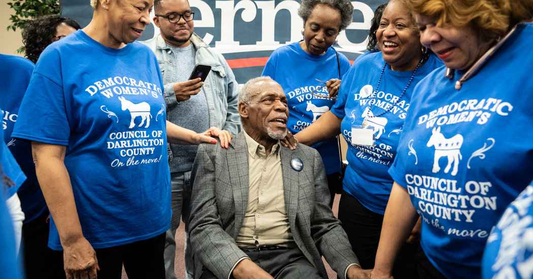 The Movie star Main: Danny Glover, Choose Judy, Mandy Moore and a Nonetheless-Crowded 2020 Discipline