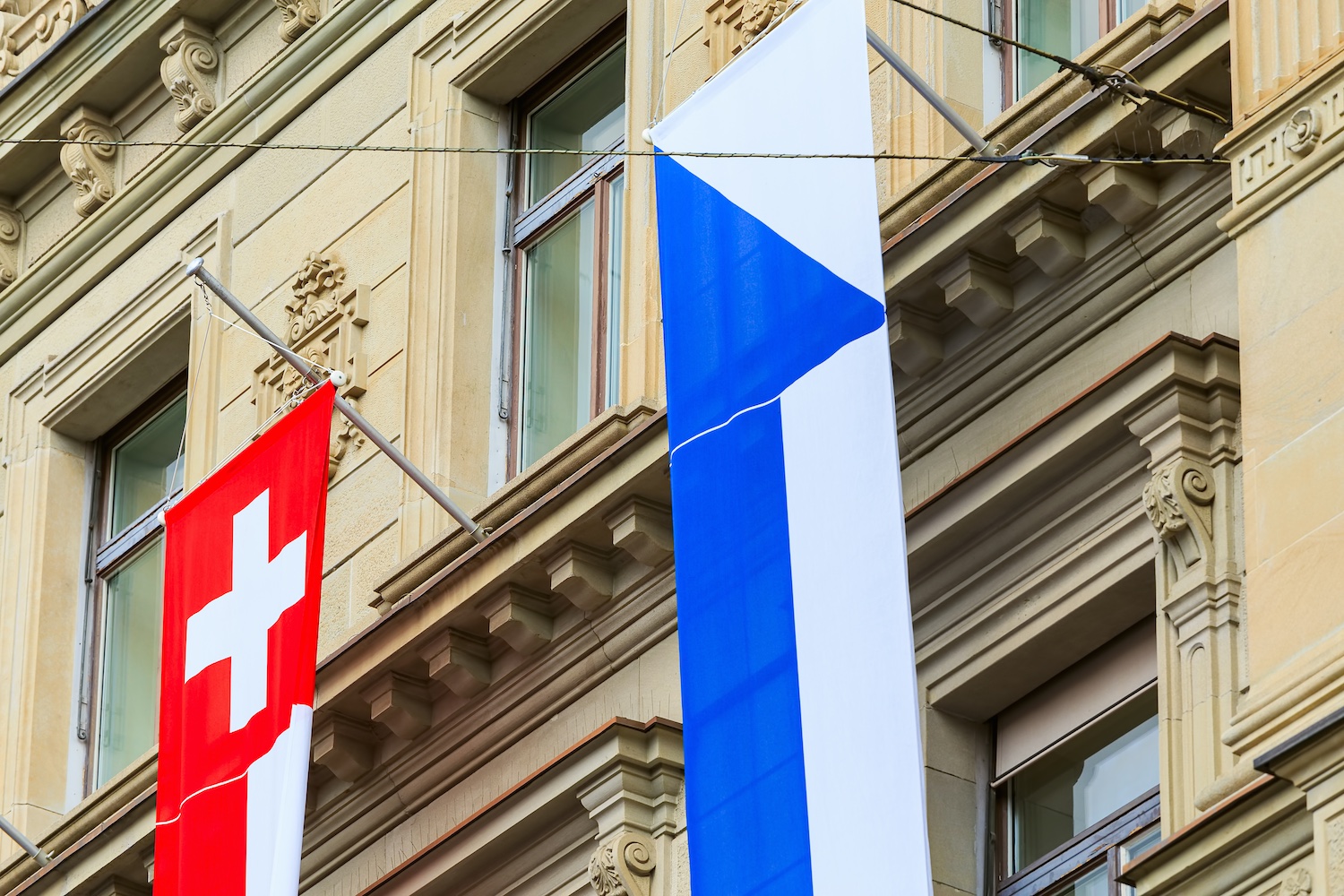 Swiss Banks Enter the Age of Bitcoin