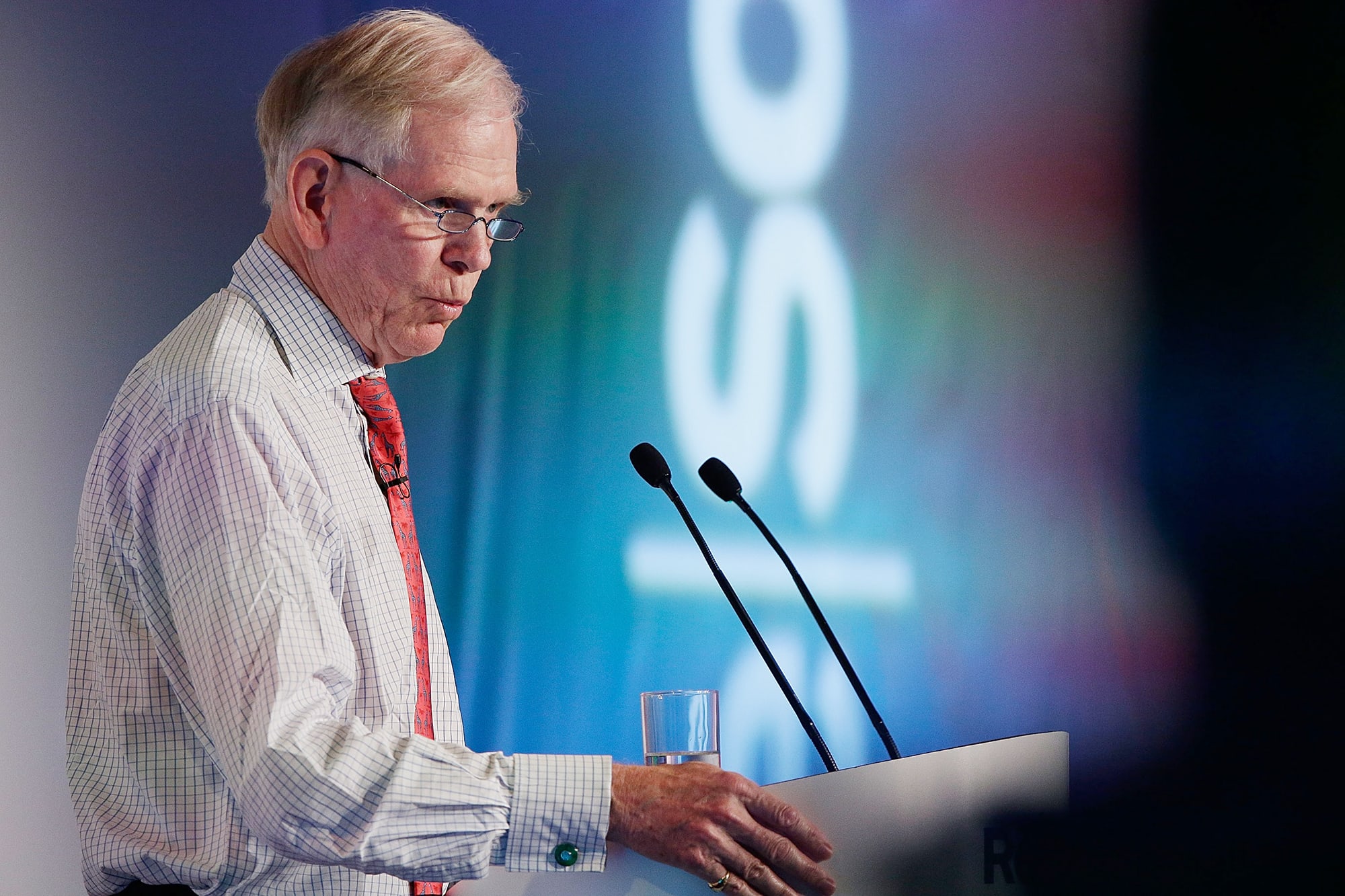 GMO’s Grantham warns ‘solely the wealthy’ will be capable to have children because of chemical toxicity