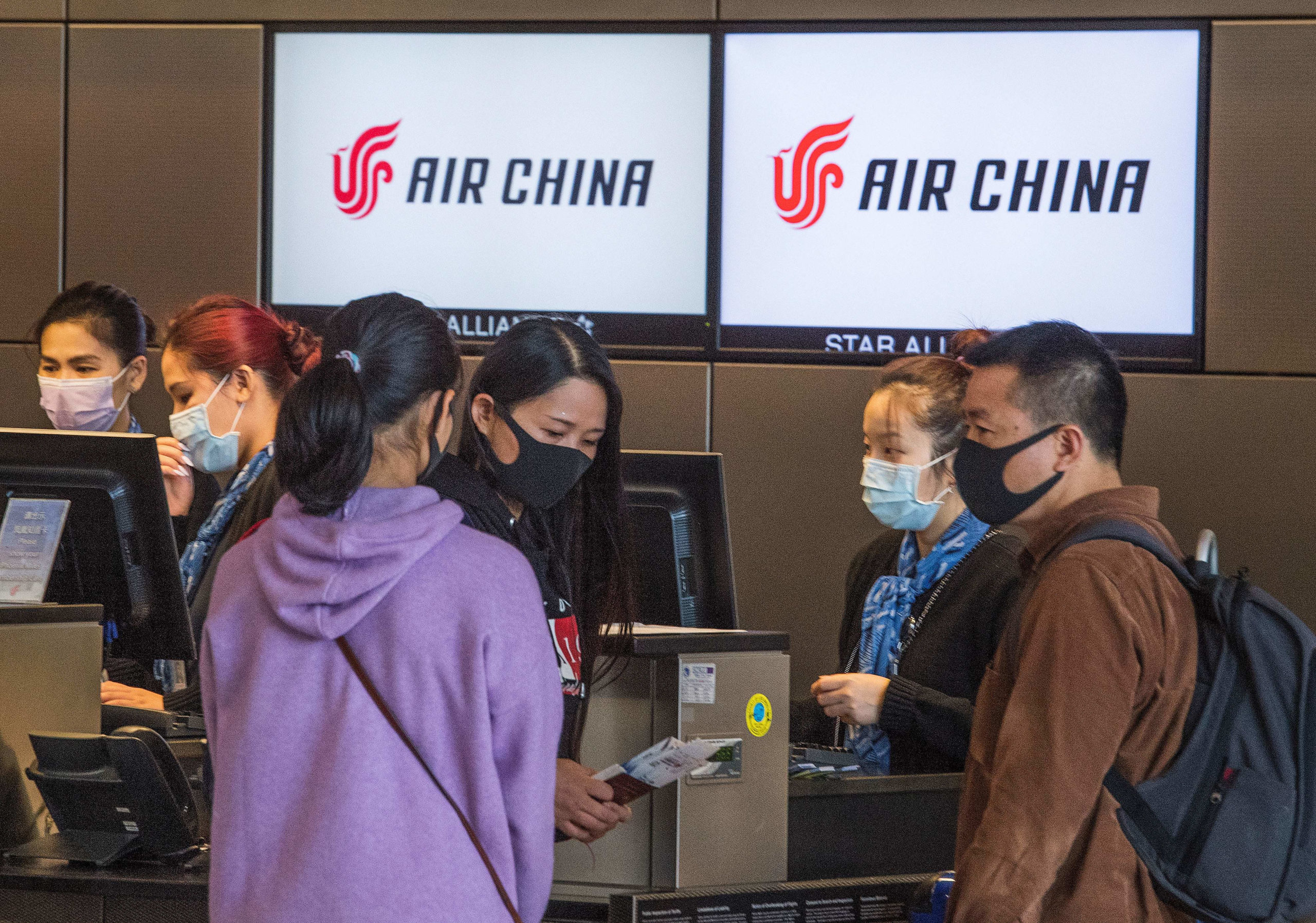 China turns into more and more remoted as airways pull out