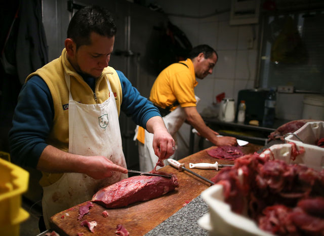 Value tussle, coronavirus hammer Argentina’s beef gravy practice to China