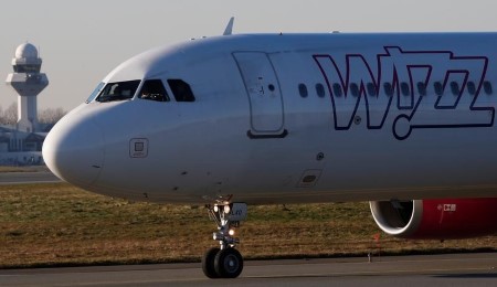 Wizz Air buyers to promote shares price 500 mln stg