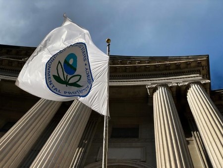 U.S. EPA consulting White Home over biofuel waiver program -source