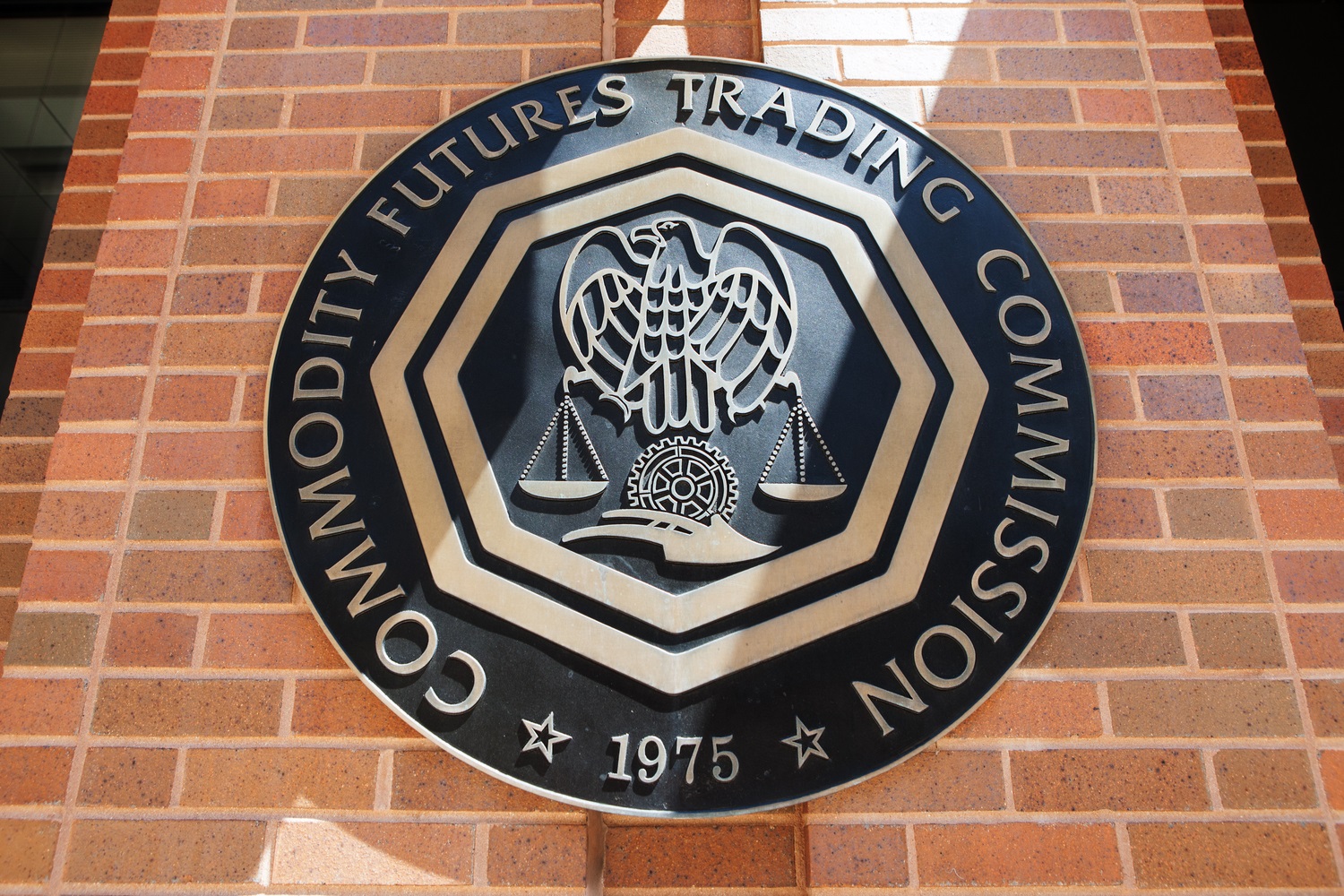 CFTC Alleges four People Defrauded Prospects in $1M Bitcoin Buying and selling Scheme