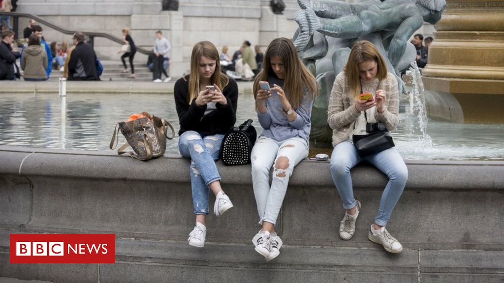 Regulator Ofcom to have extra powers over UK social media