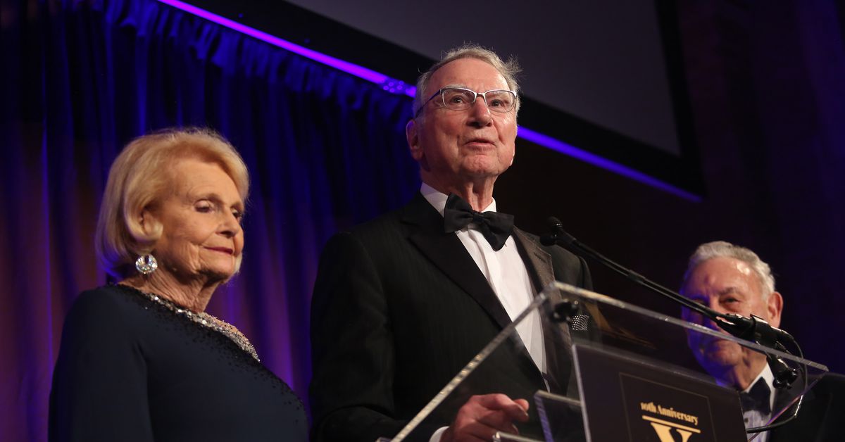 Irwin Jacobs, the founding father of Qualcomm, is spending tens of millions to elect his granddaughter to Congress