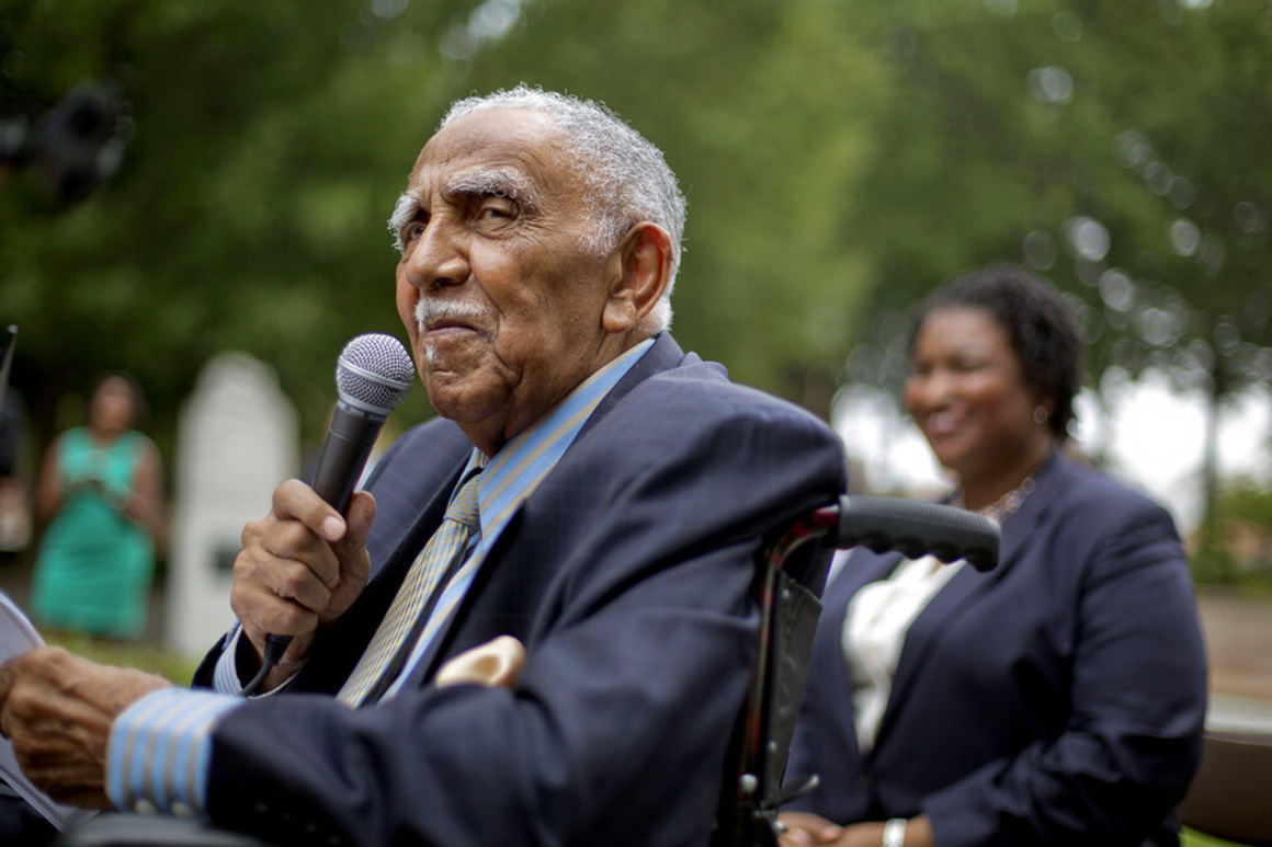Joseph Lowery, civil rights chief and MLK aide, dies at 98