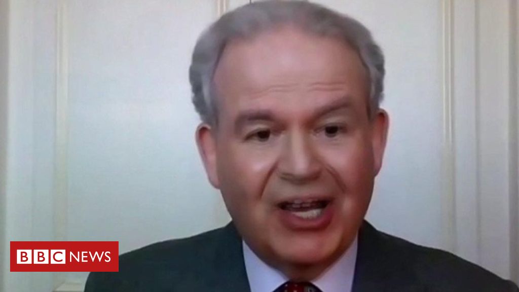 Matt Hancock asks Julian Lewis about lockdown haircut