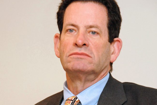 Warren Buffett’s lack of huge strikes throughout sell-off is ‘tied to his age,’ Ken Fisher says