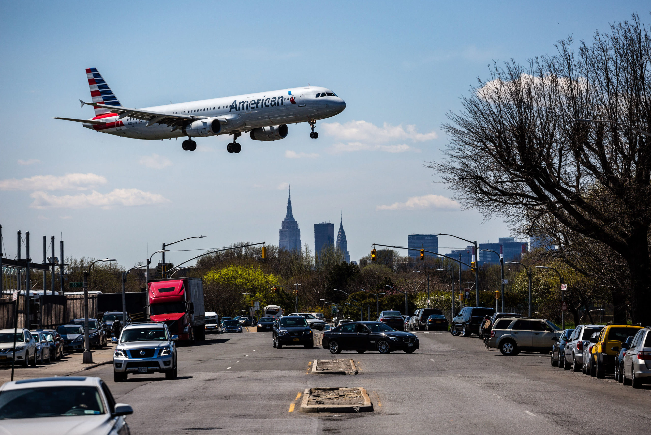 Airline shares tumble as New York imposes quarantine, Florida instances spike