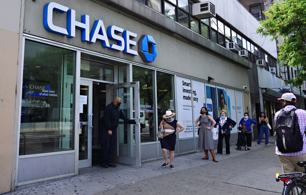 Financial institution shares reverse increased as regulators ease Volcker Rule, JPMorgan Chase rises 2%