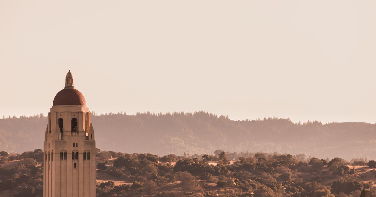 An Elizabeth Warren supporter desires Palo Alto to have a wealth tax