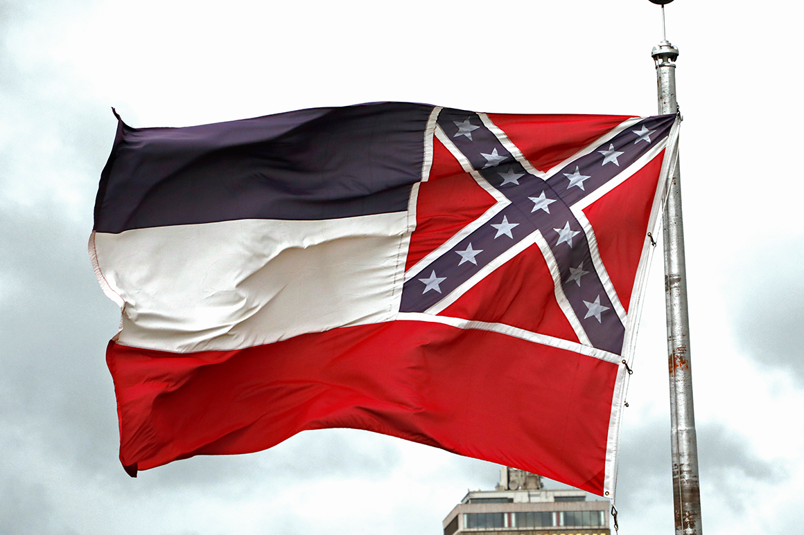 Mississippi lawmakers vote to take away insurgent emblem from state flag