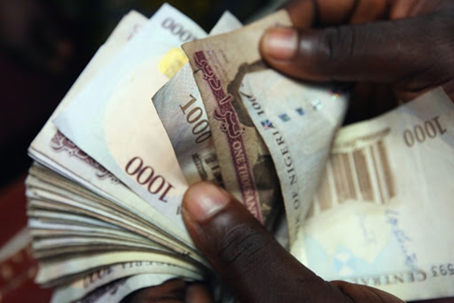 Naira drops on the parallel market regardless of gaining at I&E foreign exchange window