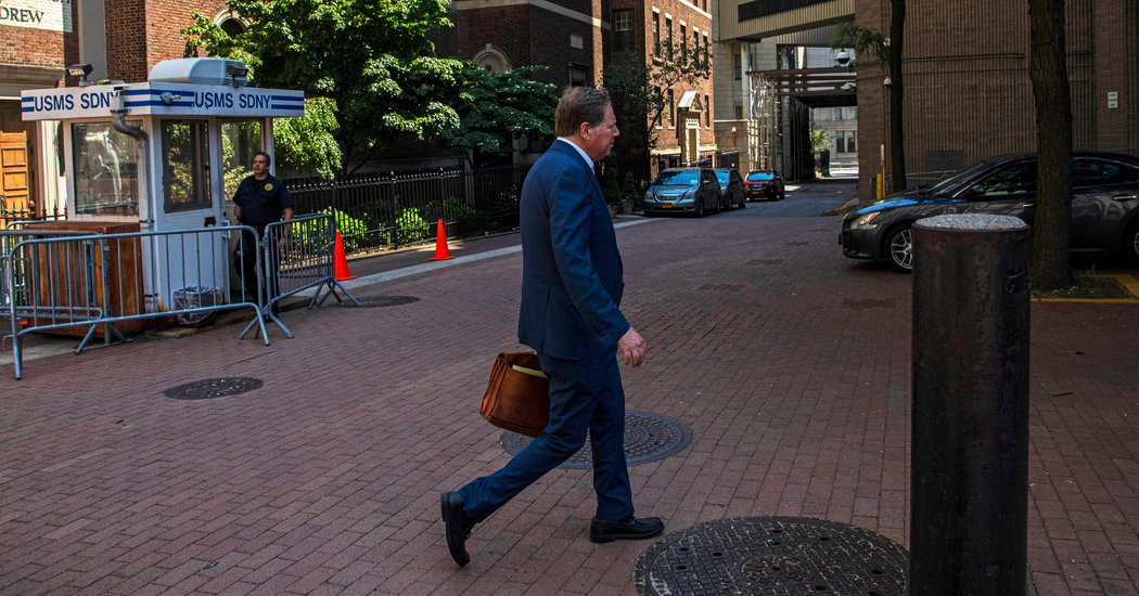 U.S. Lawyer Ousted by Barr Will Testify Privately Earlier than Congress