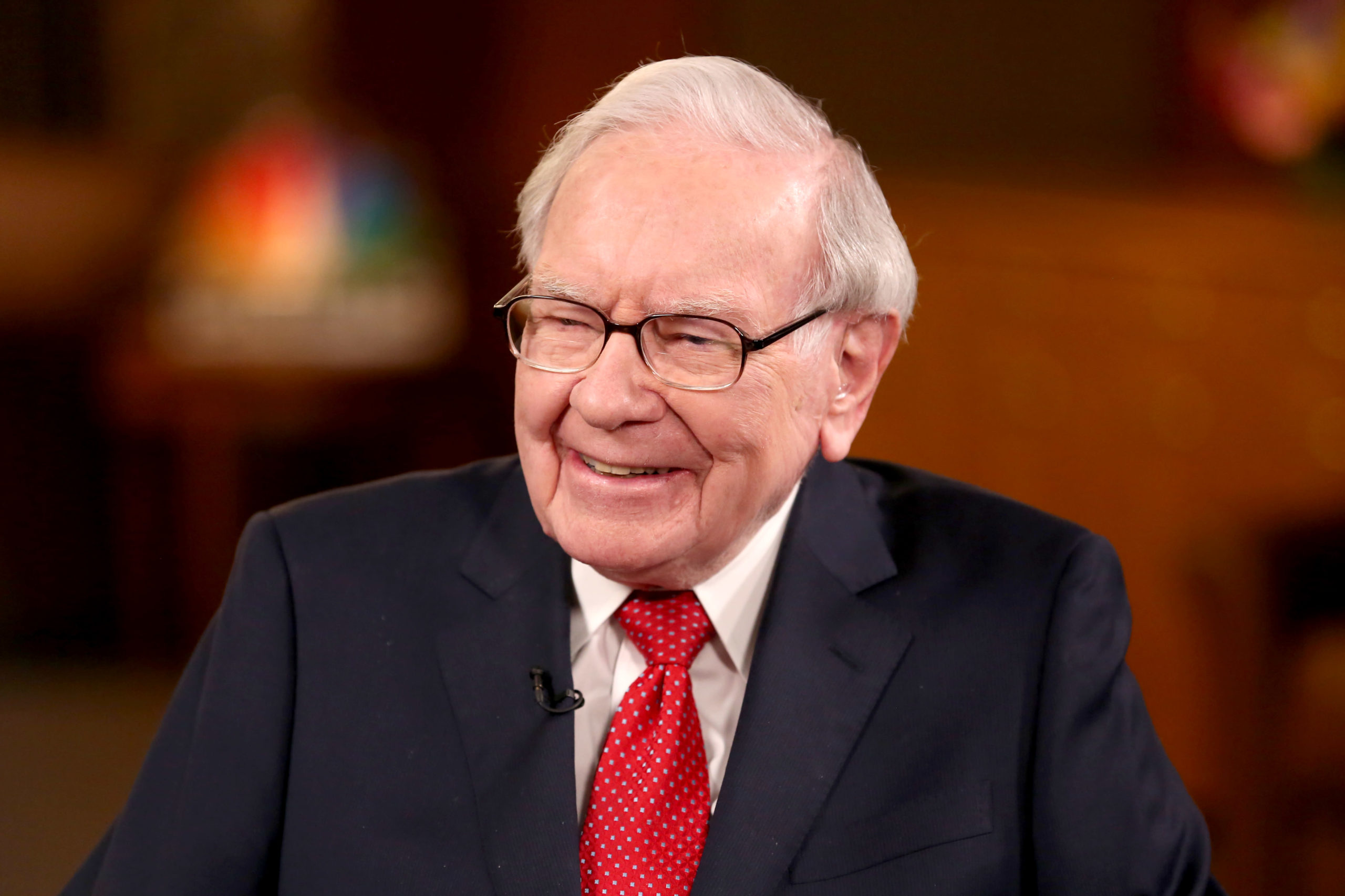 Warren Buffett gifting away one other $2.9 billion, convey whole donations since 2006 to $37 billion