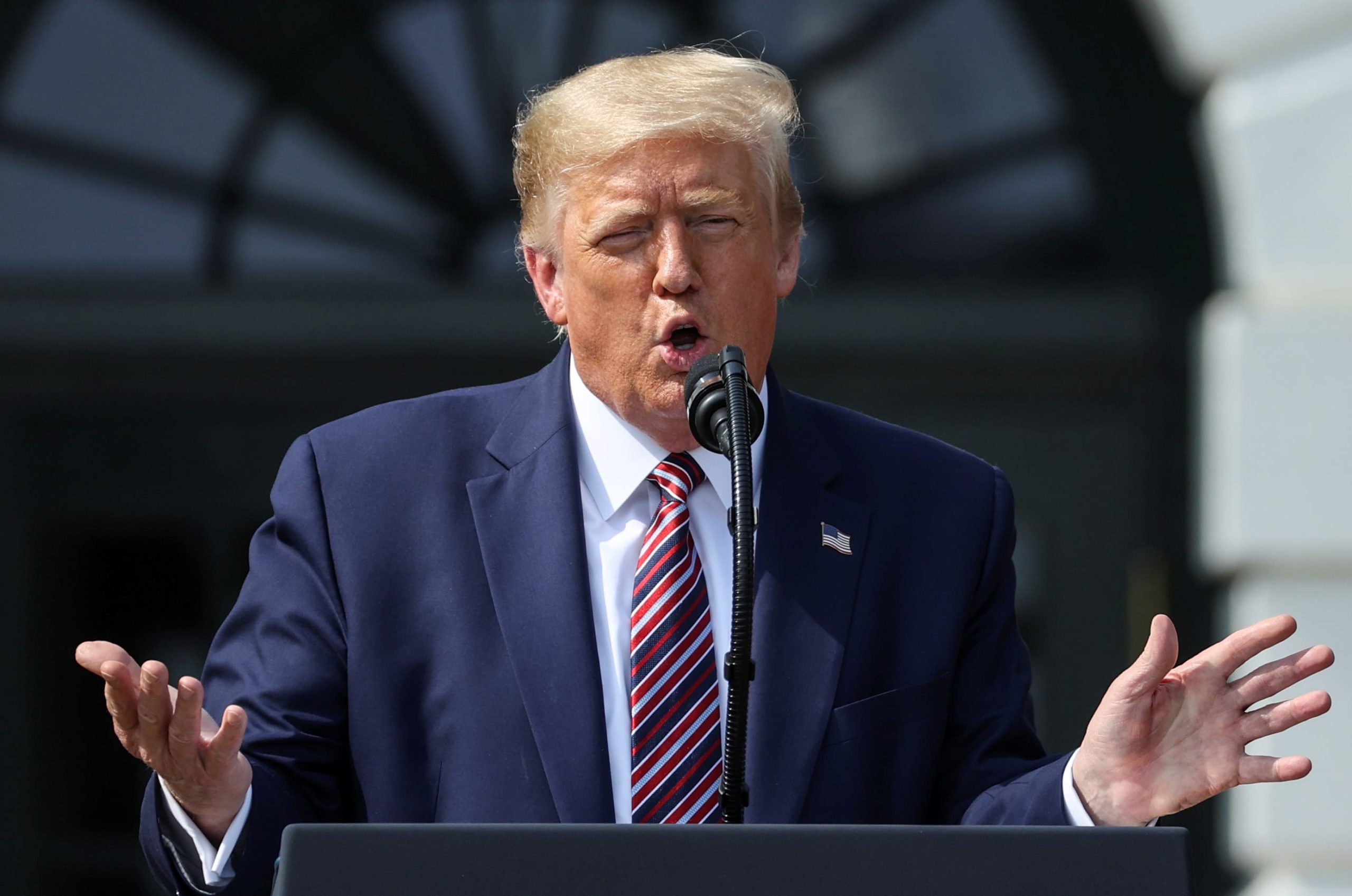 Trump says ‘I do not agree’ with CDC director’s masks message Trump says ‘I do not agree’ with CDC director’s masks message