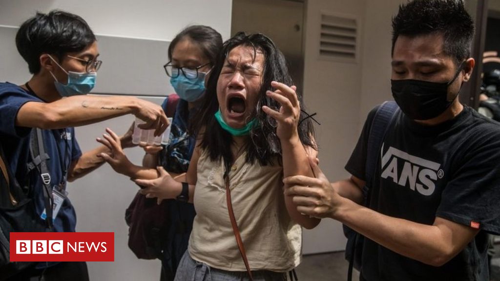 Hong Kong: US passes sanctions as nations condemn new legislation