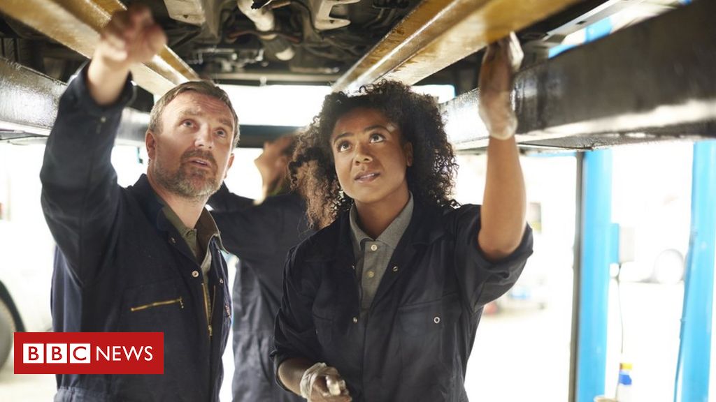 Sunak to provide companies £1,000 ‘bonus’ to rent trainees