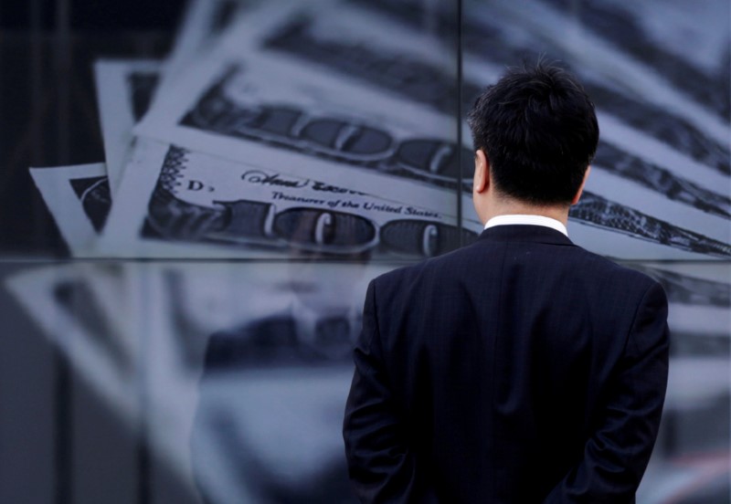 Greenback Calm Forward of Key Financial Information By Investing.com