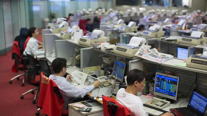 Hold Seng Index Jumps to 25,000 as Shanghai Composite Breaks 3,000