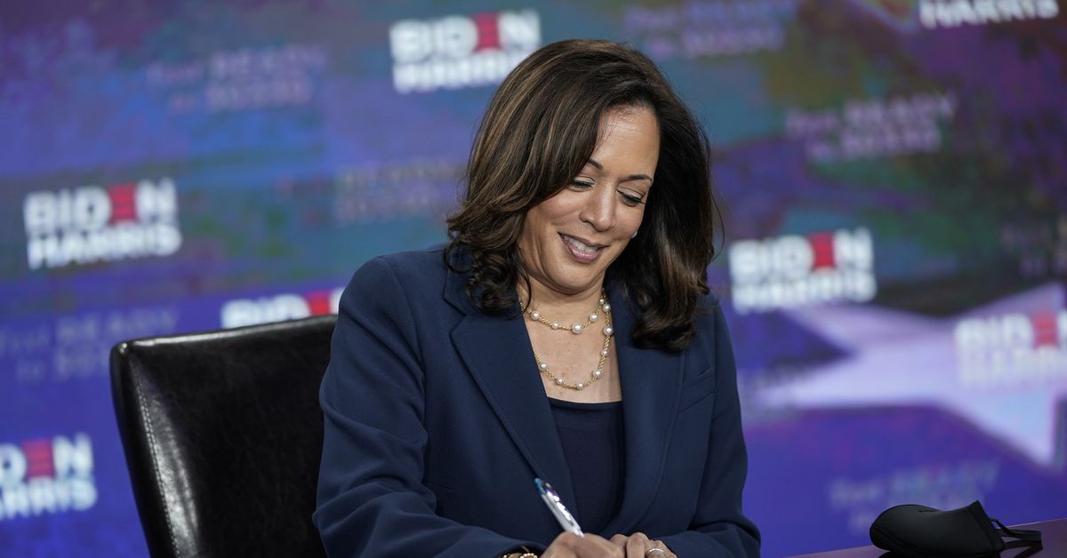 The birther falsehoods about Kamala Harris’s VP eligibility as a natural-born citizen, defined