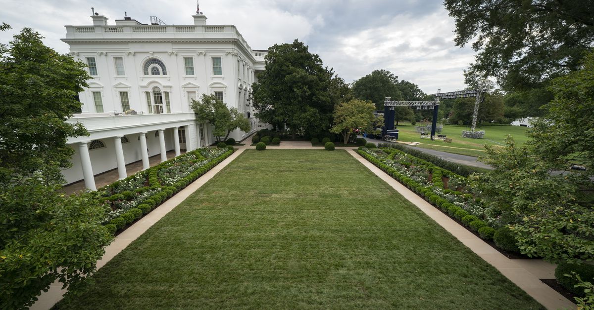 Melania Trump modified the White Home Rose Backyard